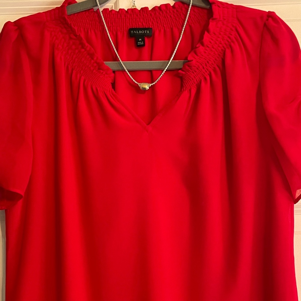 TALBOTS short sleeved v-neck blouse